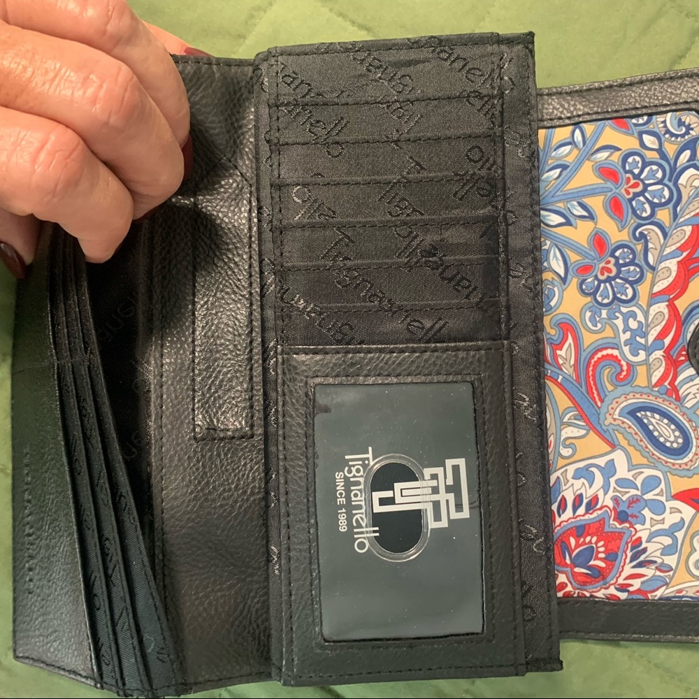 Wallet - Picture 2 of 9